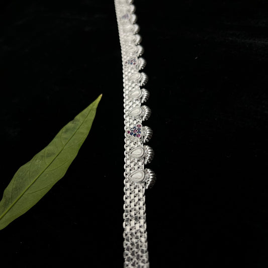 Silver Payal(Anklet) with Leaf Design and Stone Detailing