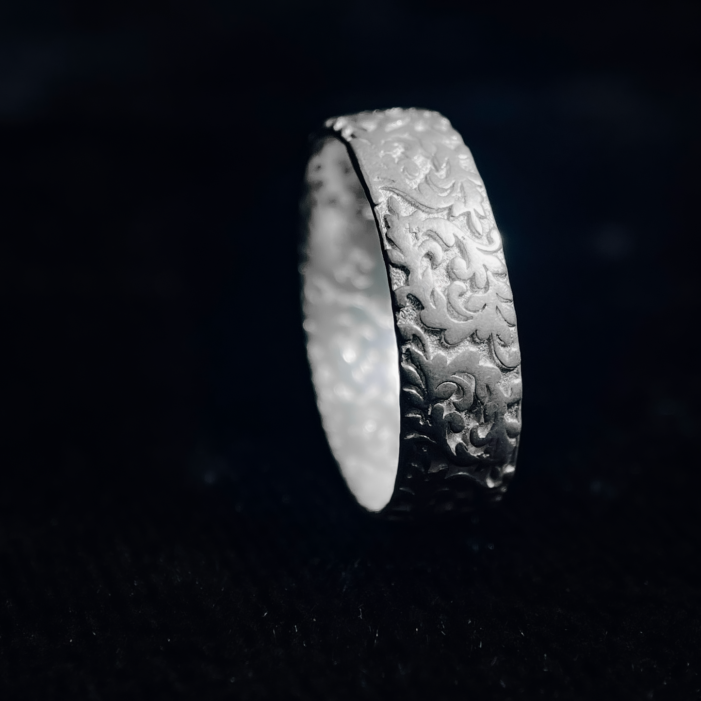Men’s Carved Matte Silver Ring