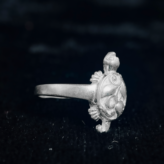 Tortoise Ring With Flower And Leaf Design For Men And Women