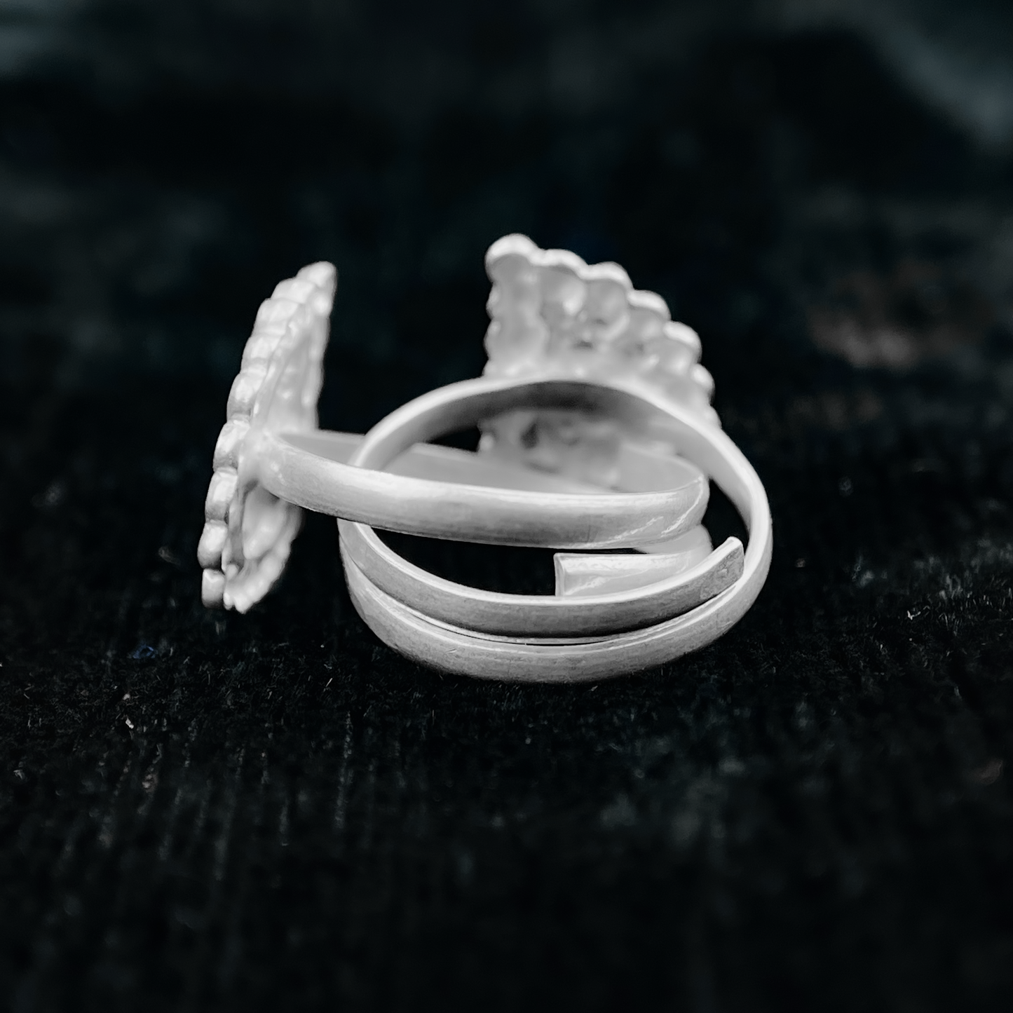 Silver Toe Ring With Handmade Leaf Design