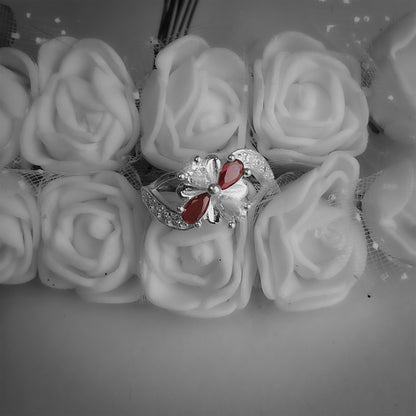 Silver Flower Ring with Red and White Stones – Elegant Women’s Jewelry
