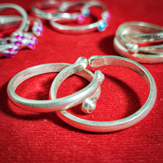 Handmade Toe Ring (700) - T7623