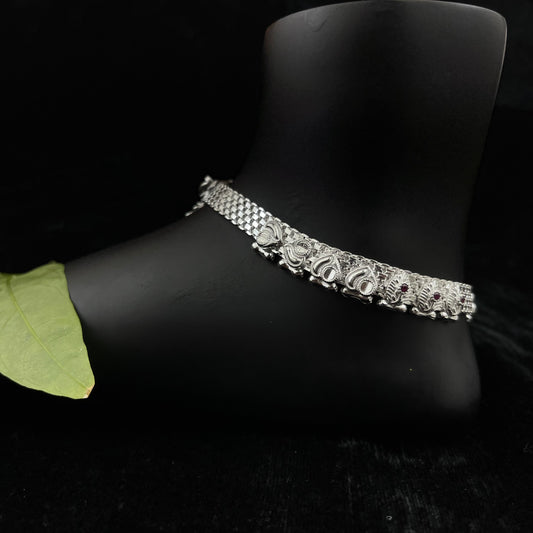 Silver Payal(Anklet) with Heart Shaped Design and Gem Accents