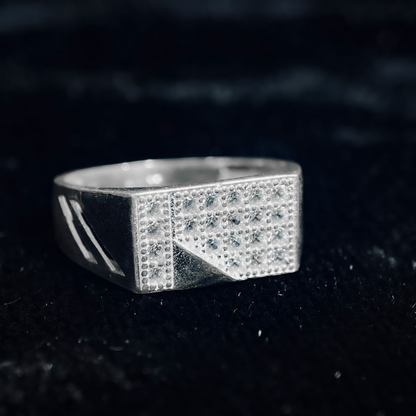 Men's Silver Geometric Diamond-Cut Ring – Bold & Modern Statement Jewelry