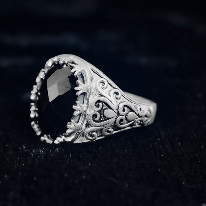 Silver Ring with Black Onyx – Vintage Gothic Design for Men & Women