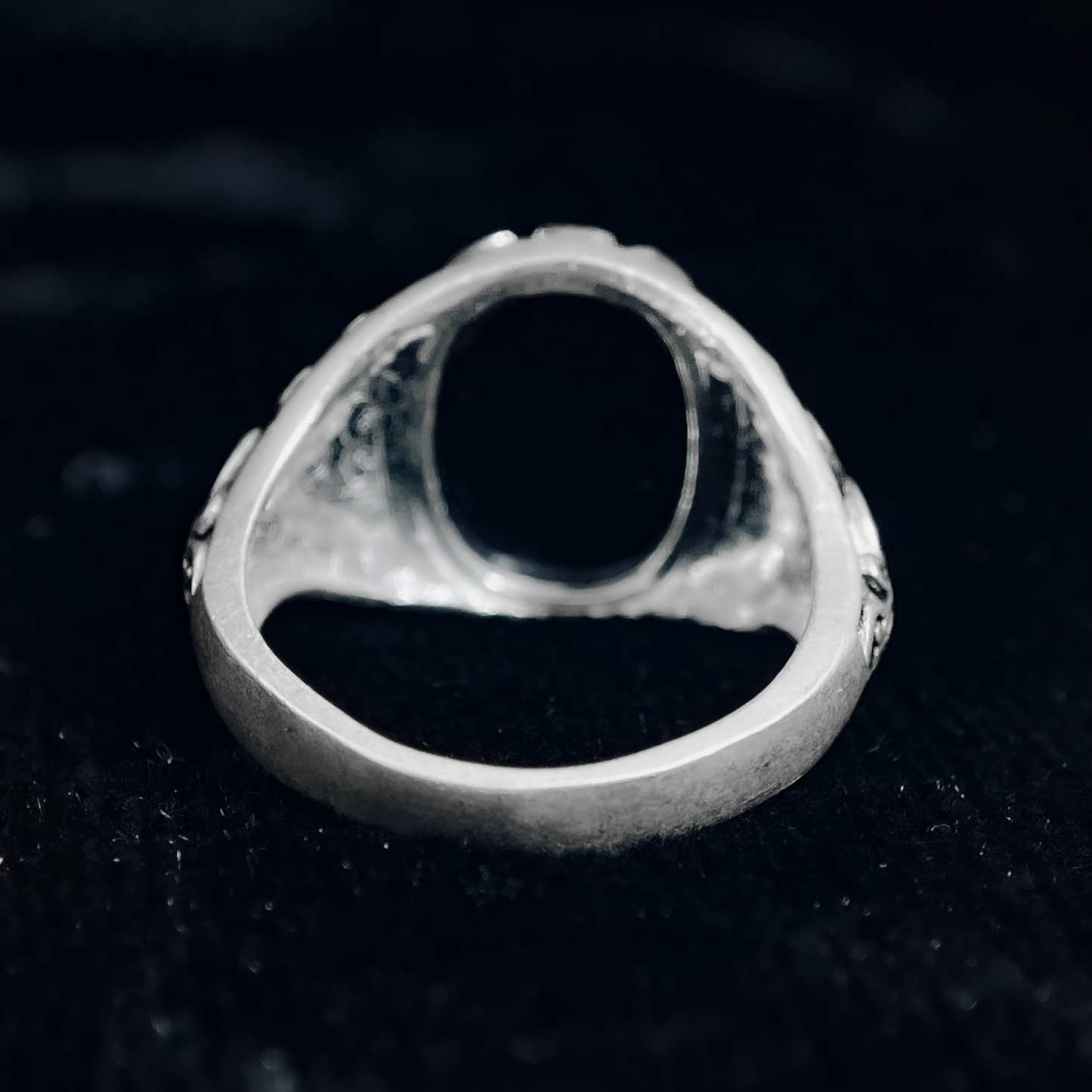 Silver Ring with Black Onyx – Vintage Gothic Design for Men & Women