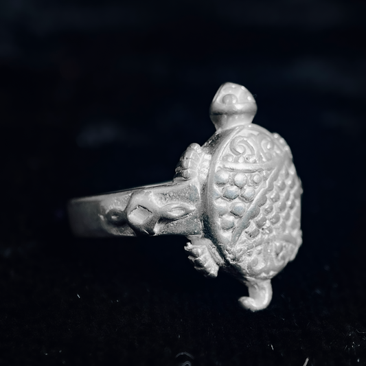Tortoise Ring With Antique Flower and Dot Design For Men and Women