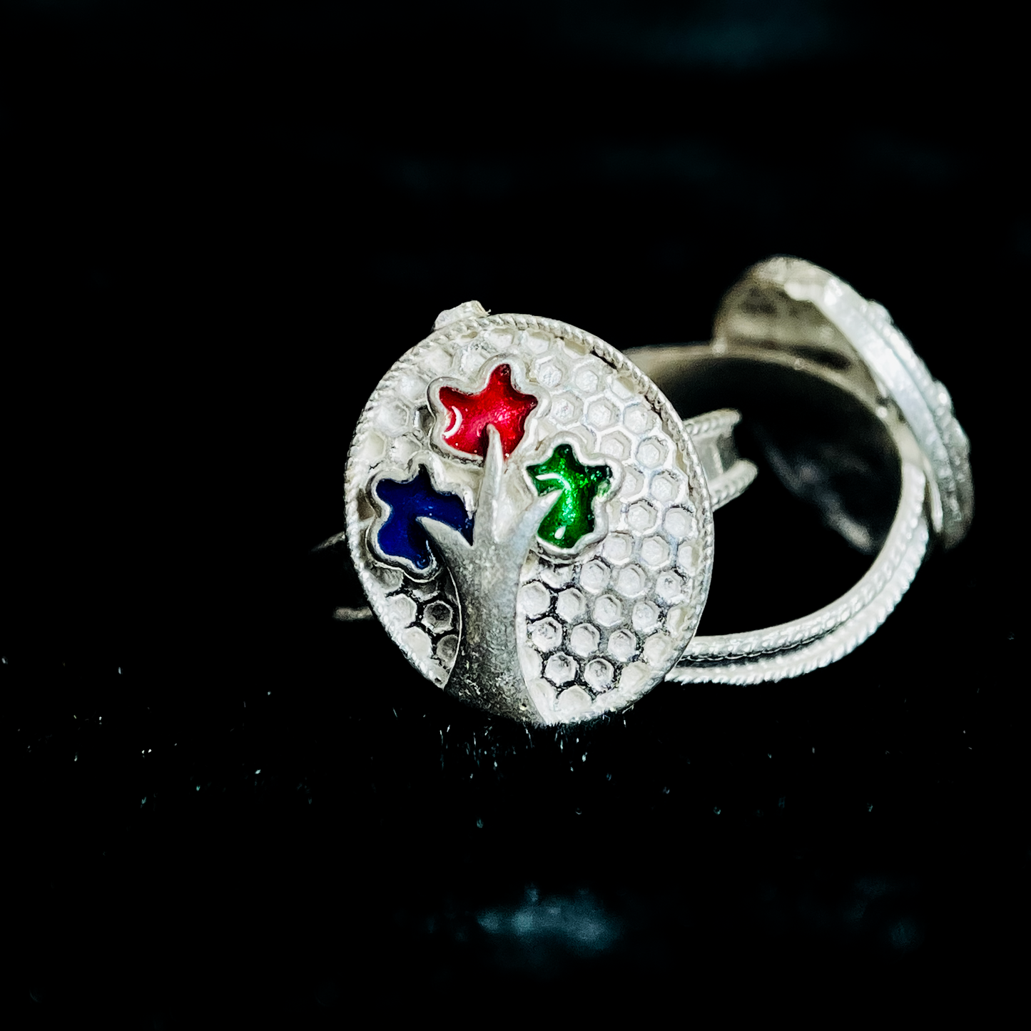 Silver Toe Ring With 3-Flower Design