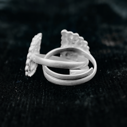 Silver Toe Ring With Handmade Leaf Design